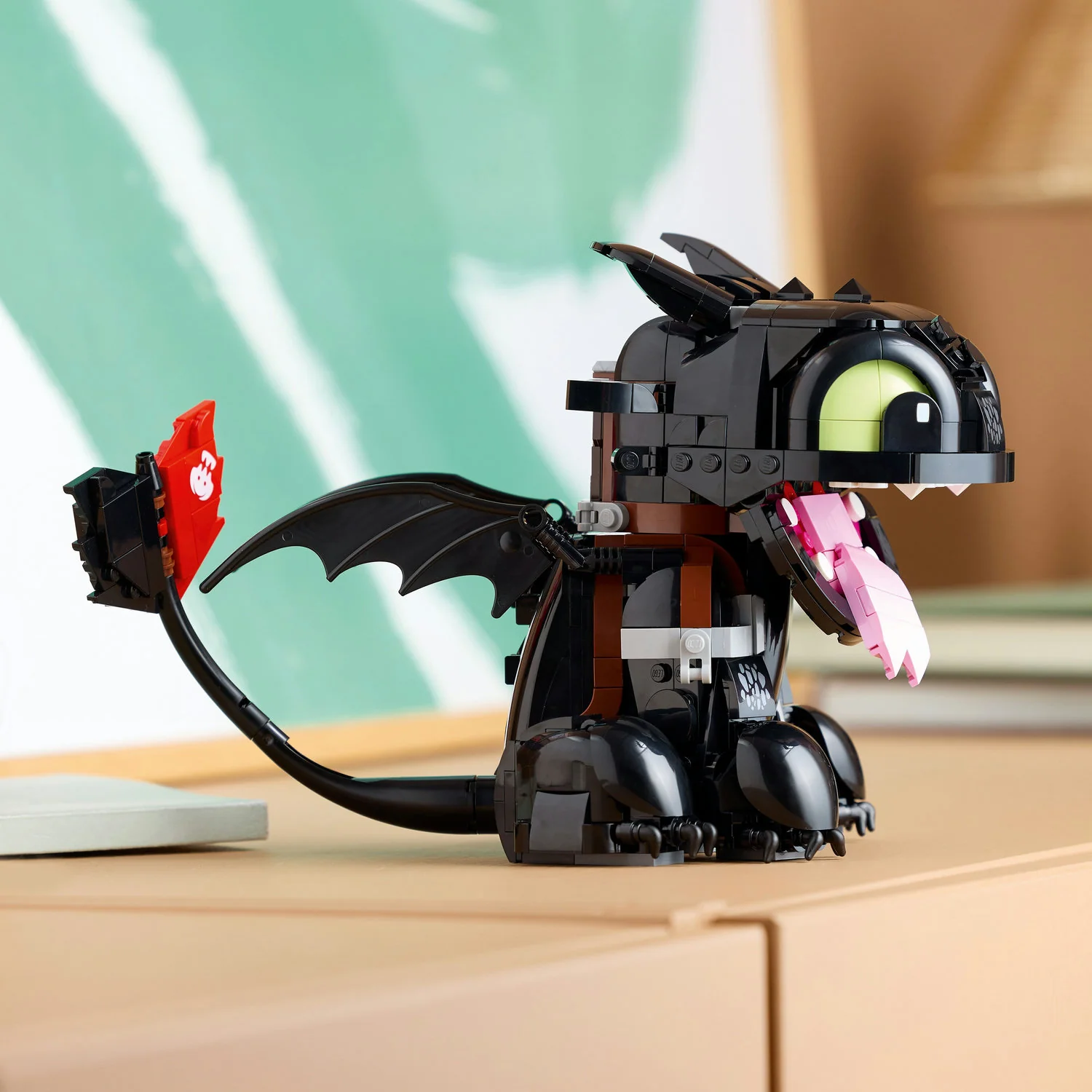 LEGO® ICONS™ How to Train Your Dragon: Toothless