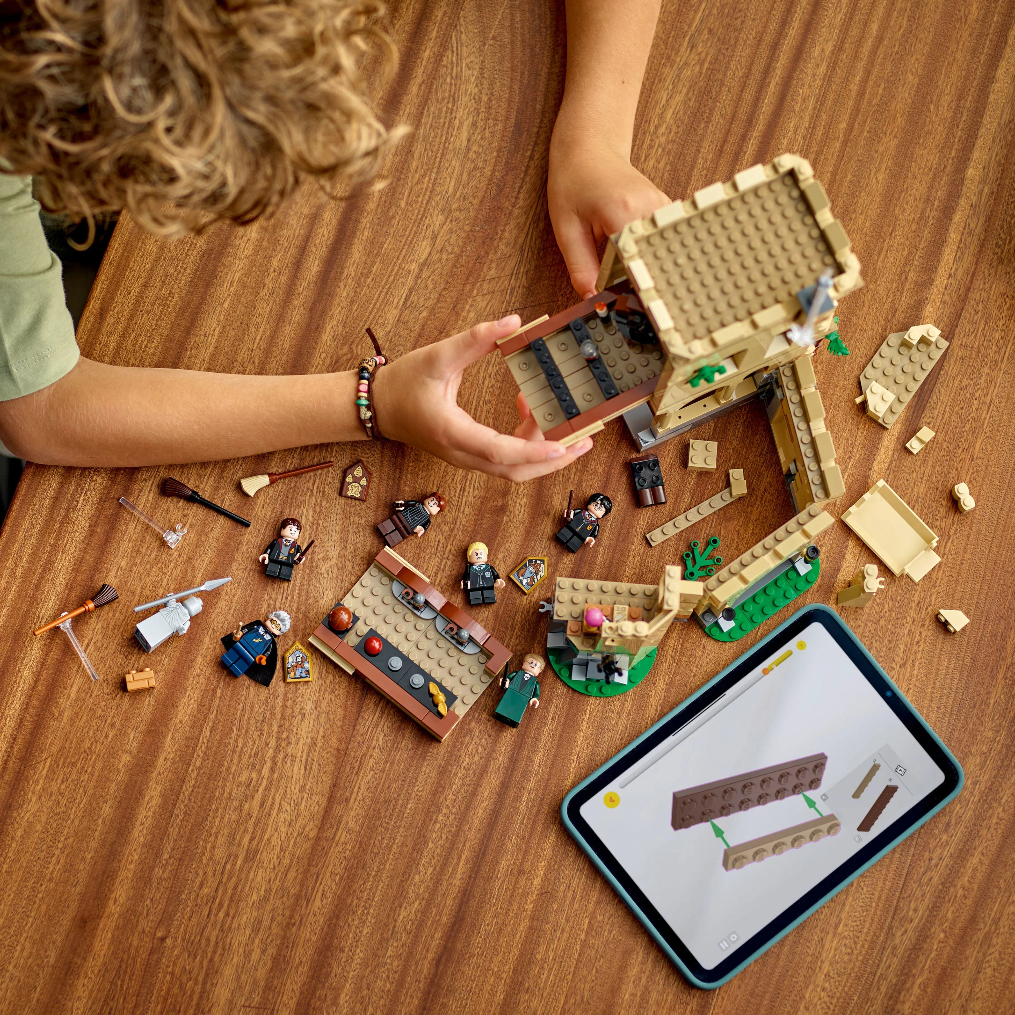 LEGO® Harry Potter™ Hogwarts™ Castle: Flying Lessons