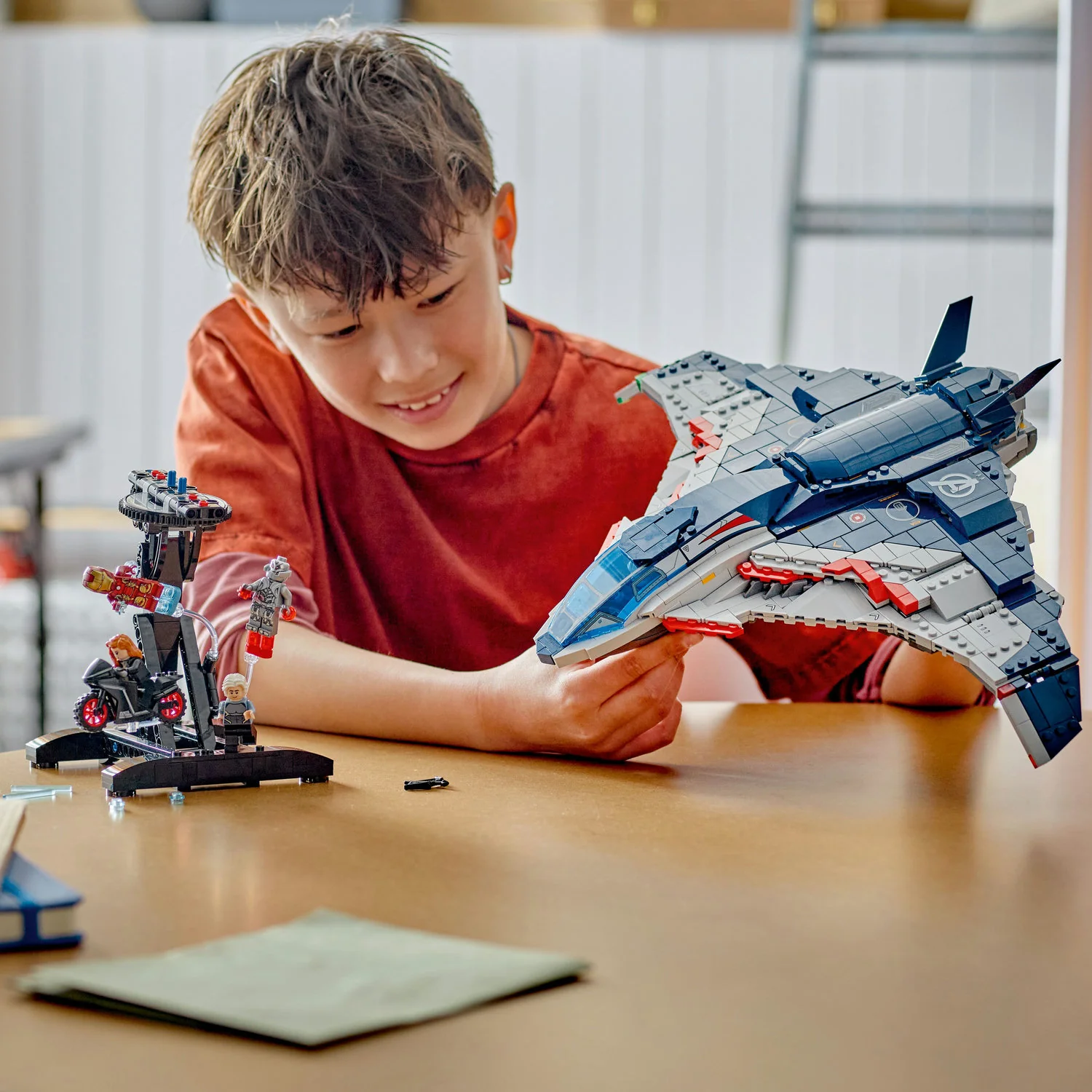 LEGO® Marvel Avengers: Age of Ultron Quinjet