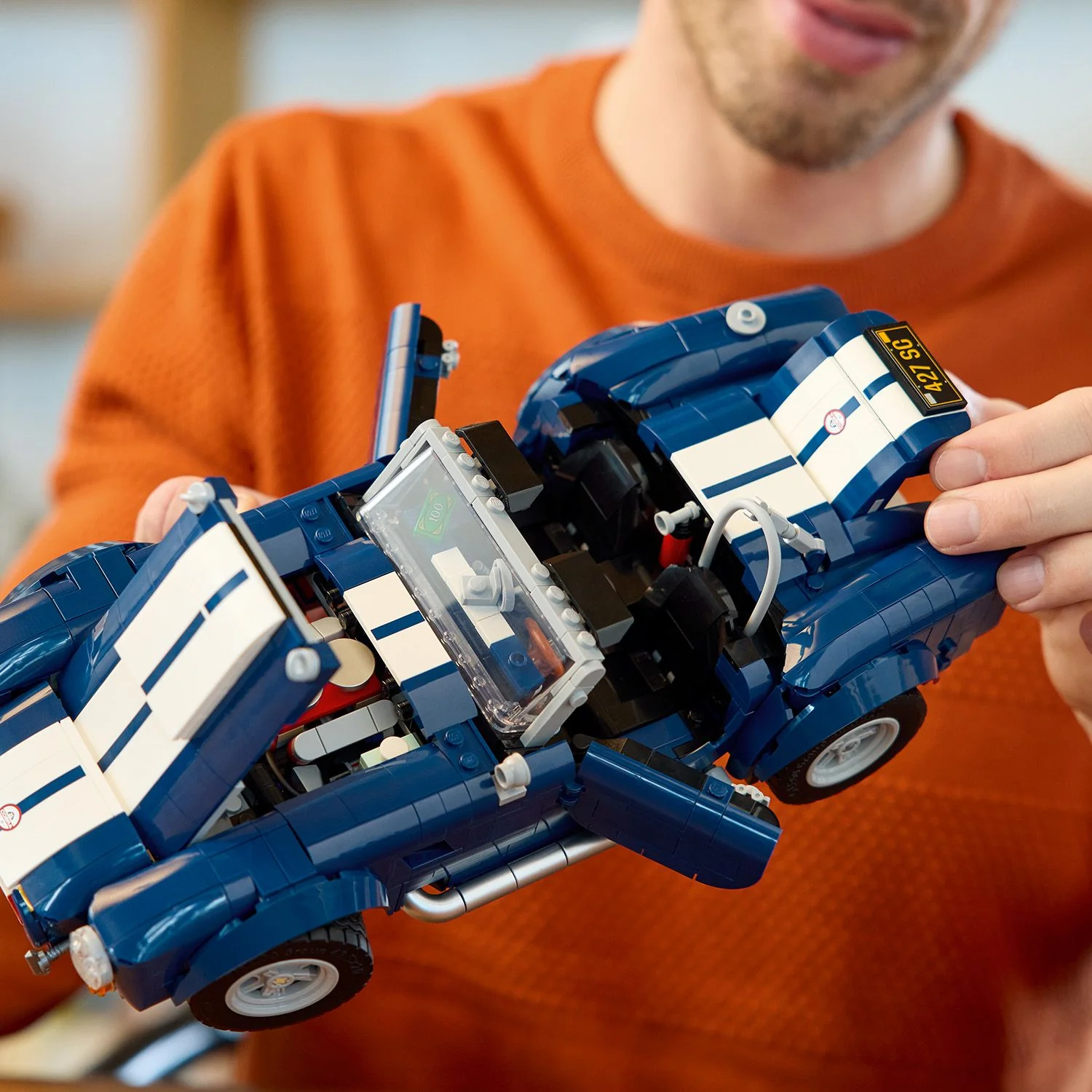 LEGO® ICONS™ Shelby Cobra 427 S/C