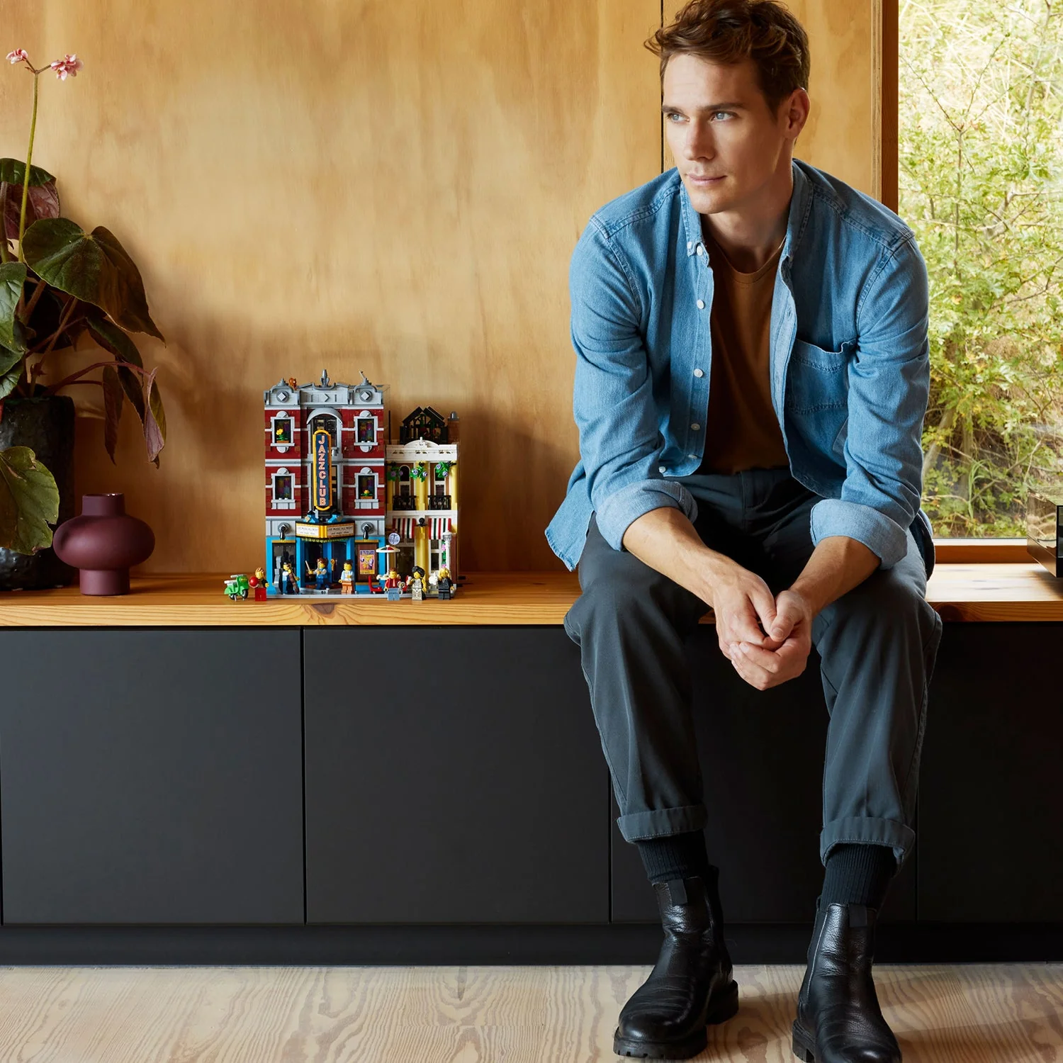 LEGO® ICONS™ Jazz Club