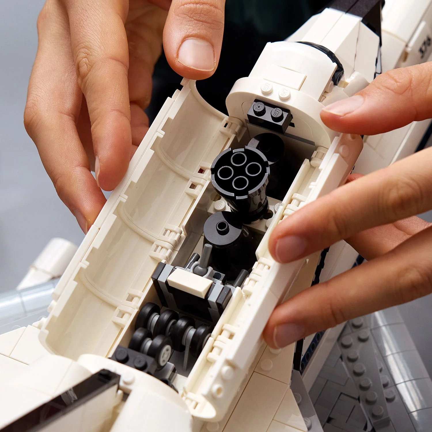 LEGO® ICONS™ Shuttle Carrier Aircraft