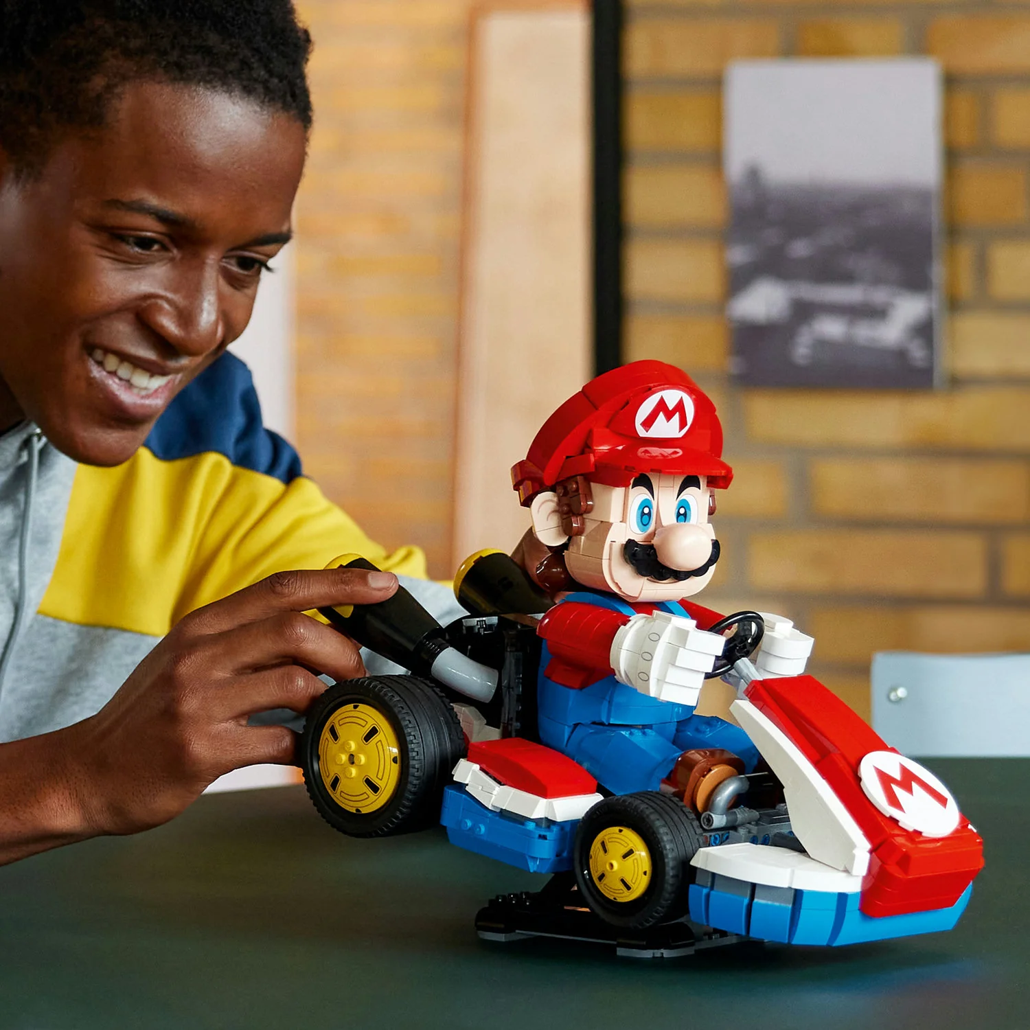 LEGO® Super Mario™: Mario Kart™ – Mario & Standard Kart