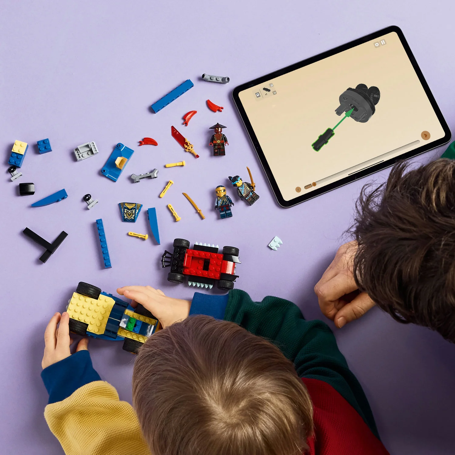 LEGO® NINJAGO® Rogue vs. Drix Race Car Duel