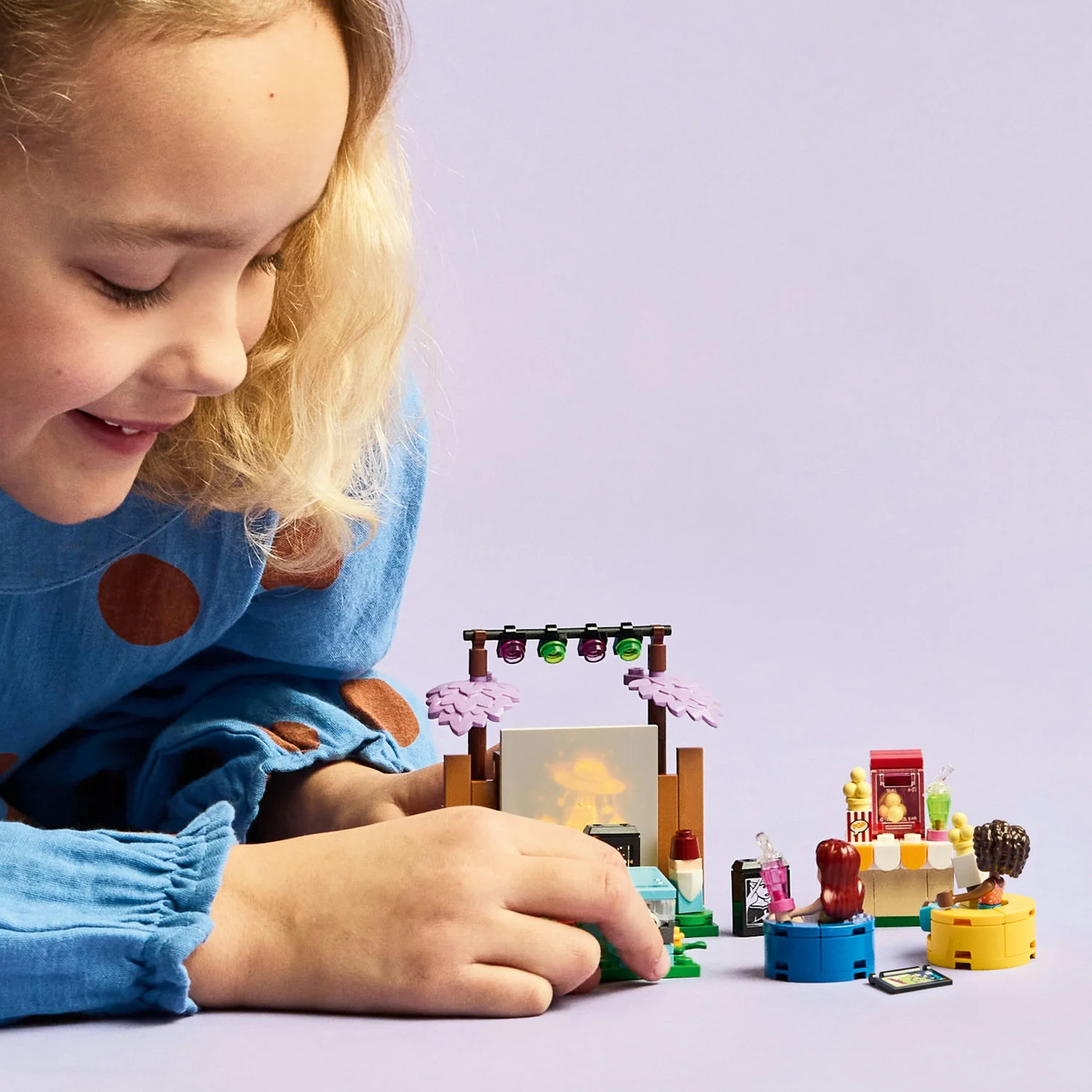 LEGO® Friends™ Friendship Movie Night