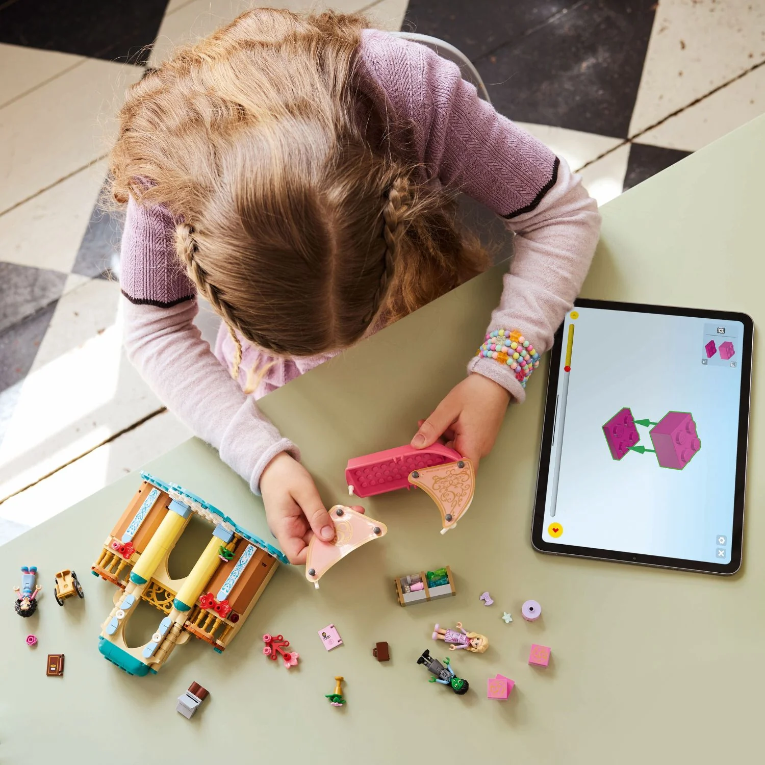 LEGO® Wicked Glinda, Elphaba & Nessarose at Shiz University