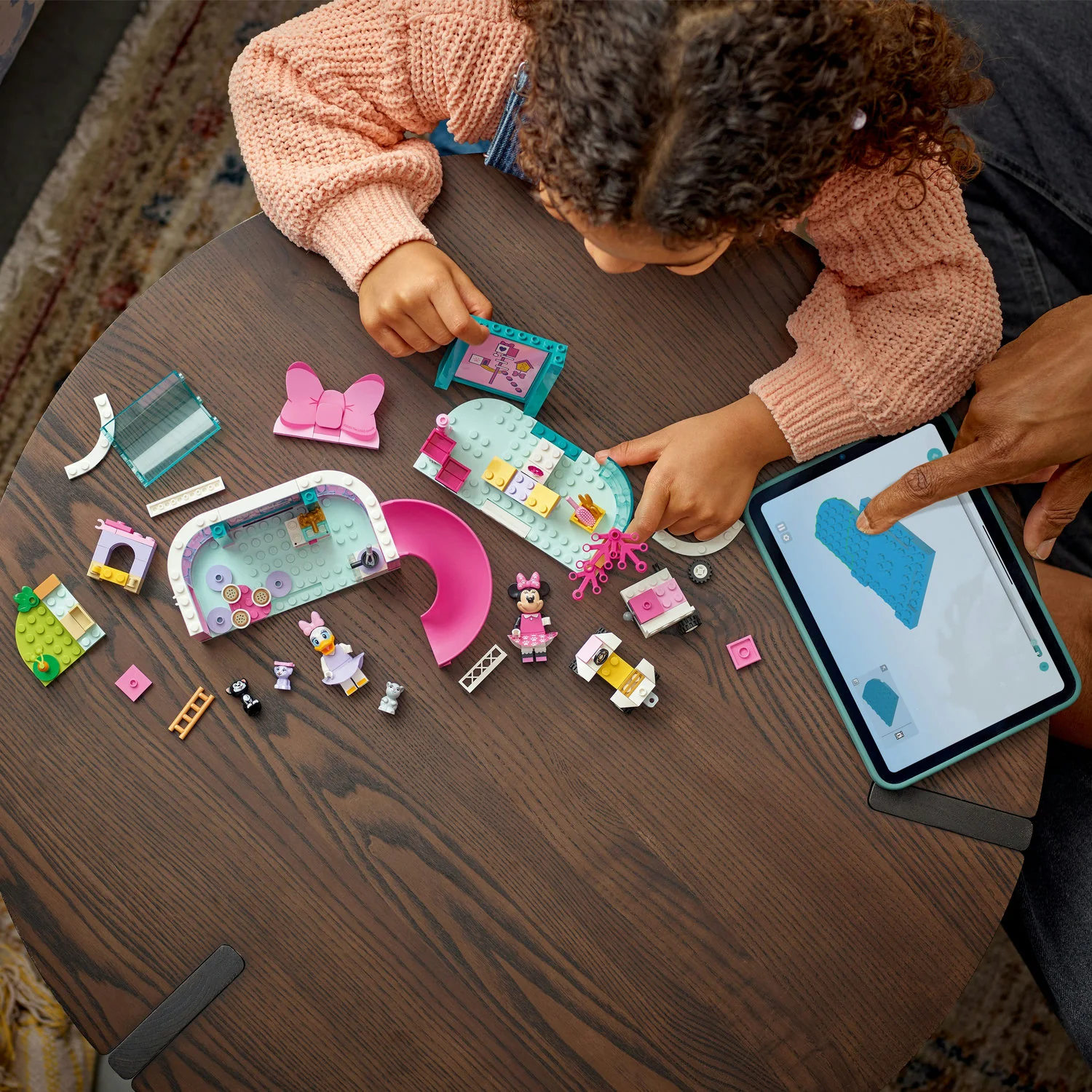 LEGO® Disney™ Mickey & Friends: Minnie's Pet Hotel