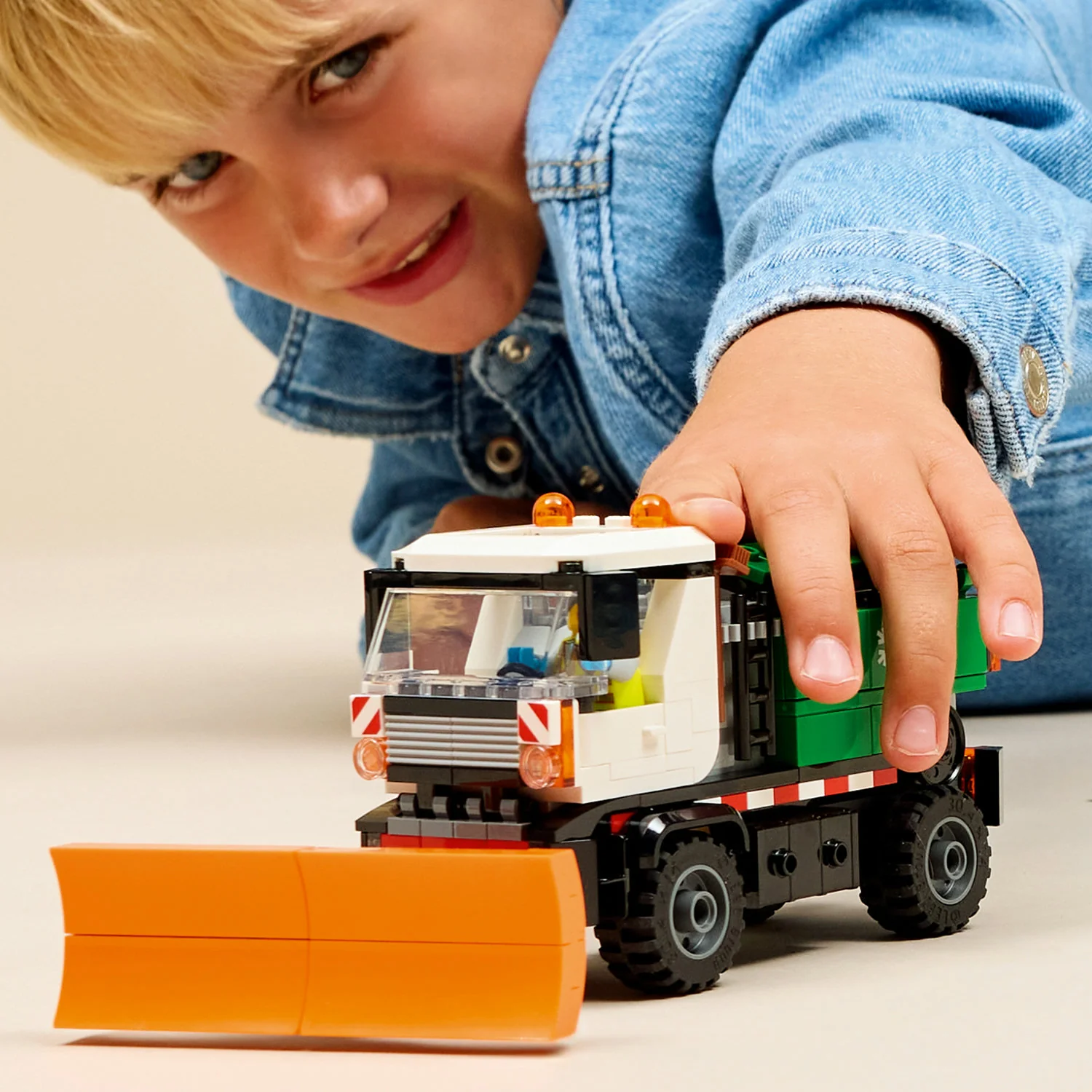 LEGO® City Snowplow