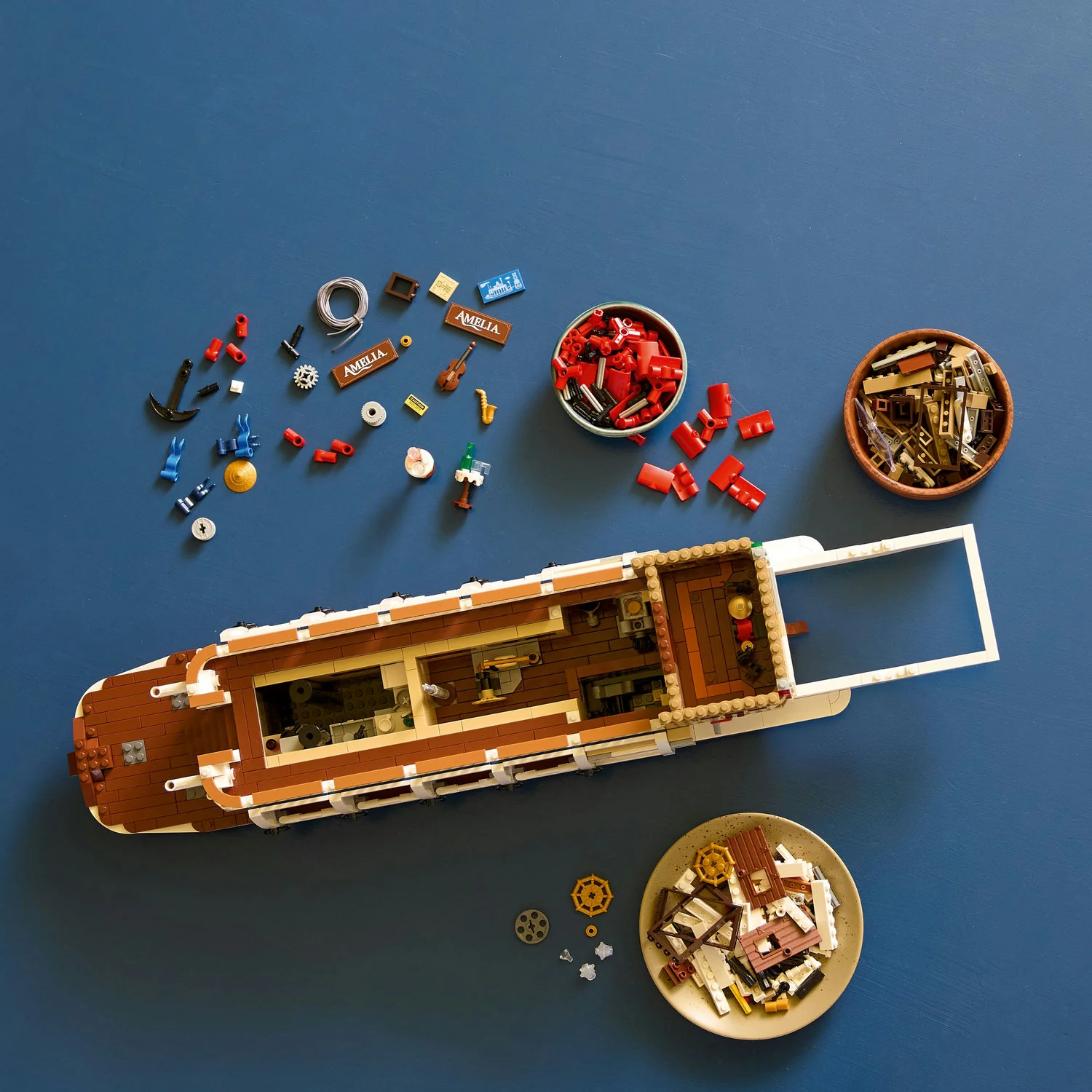 LEGO® Ideas River Steamboat