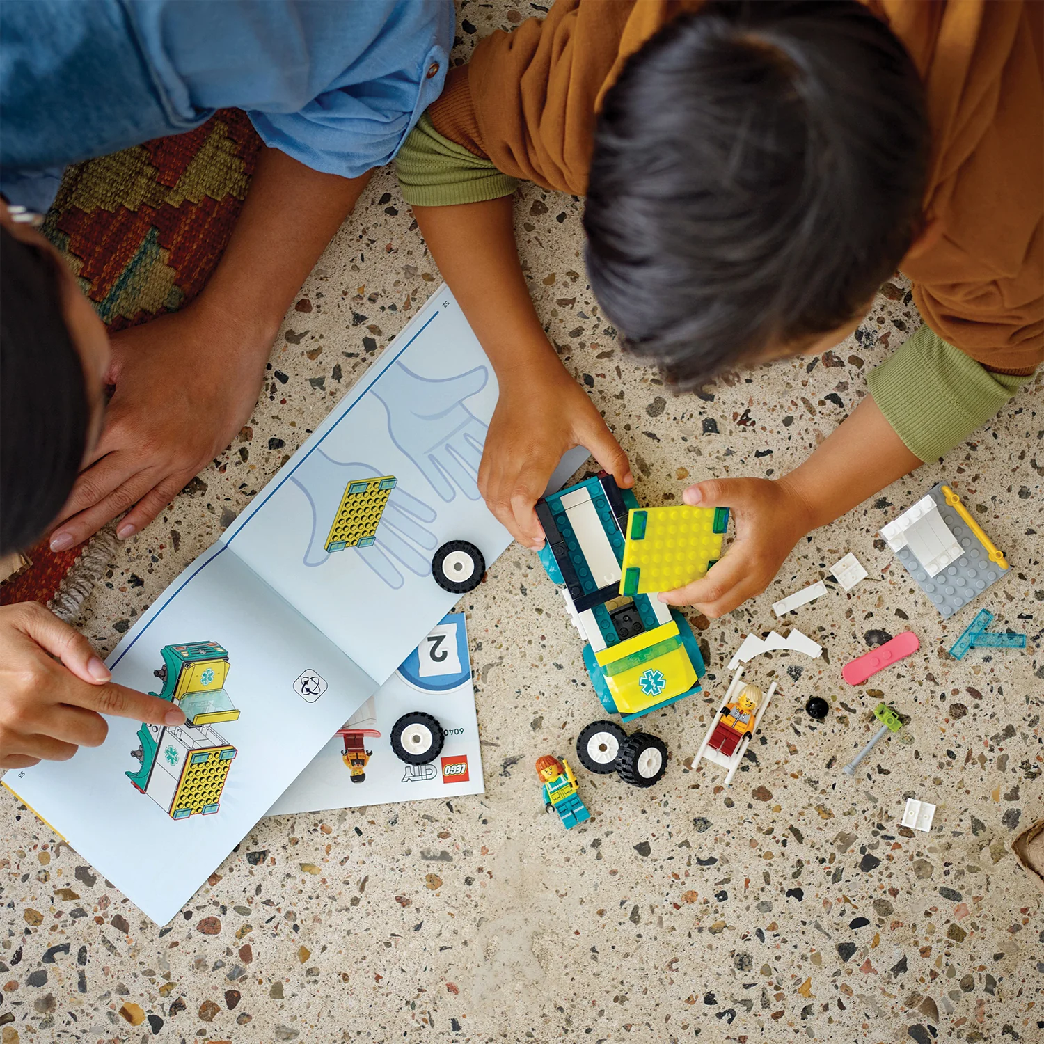 LEGO® City Emergency Ambulance and Snowboarder