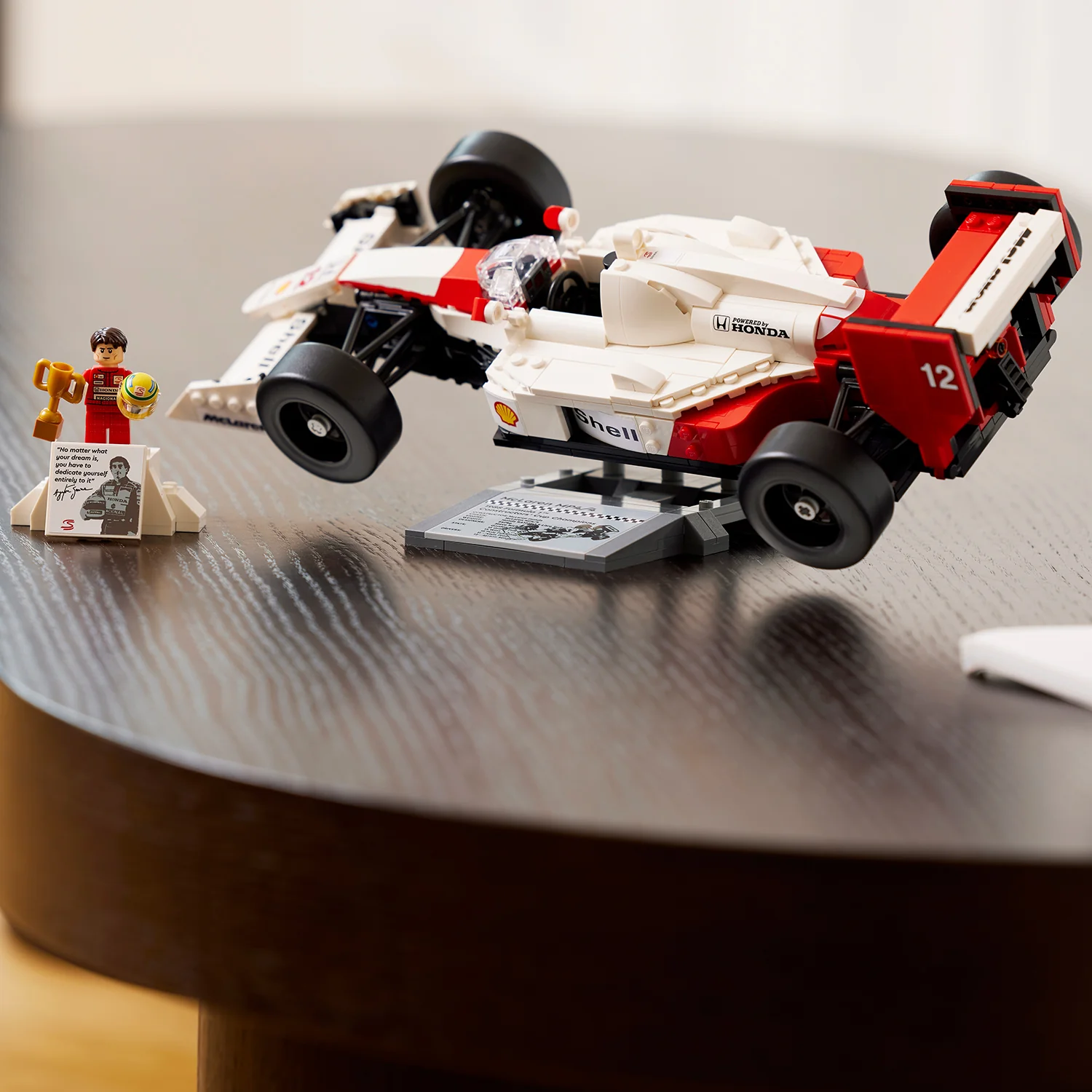 LEGO® ICONS™ McLaren MP4/4 & Ayrton Senna