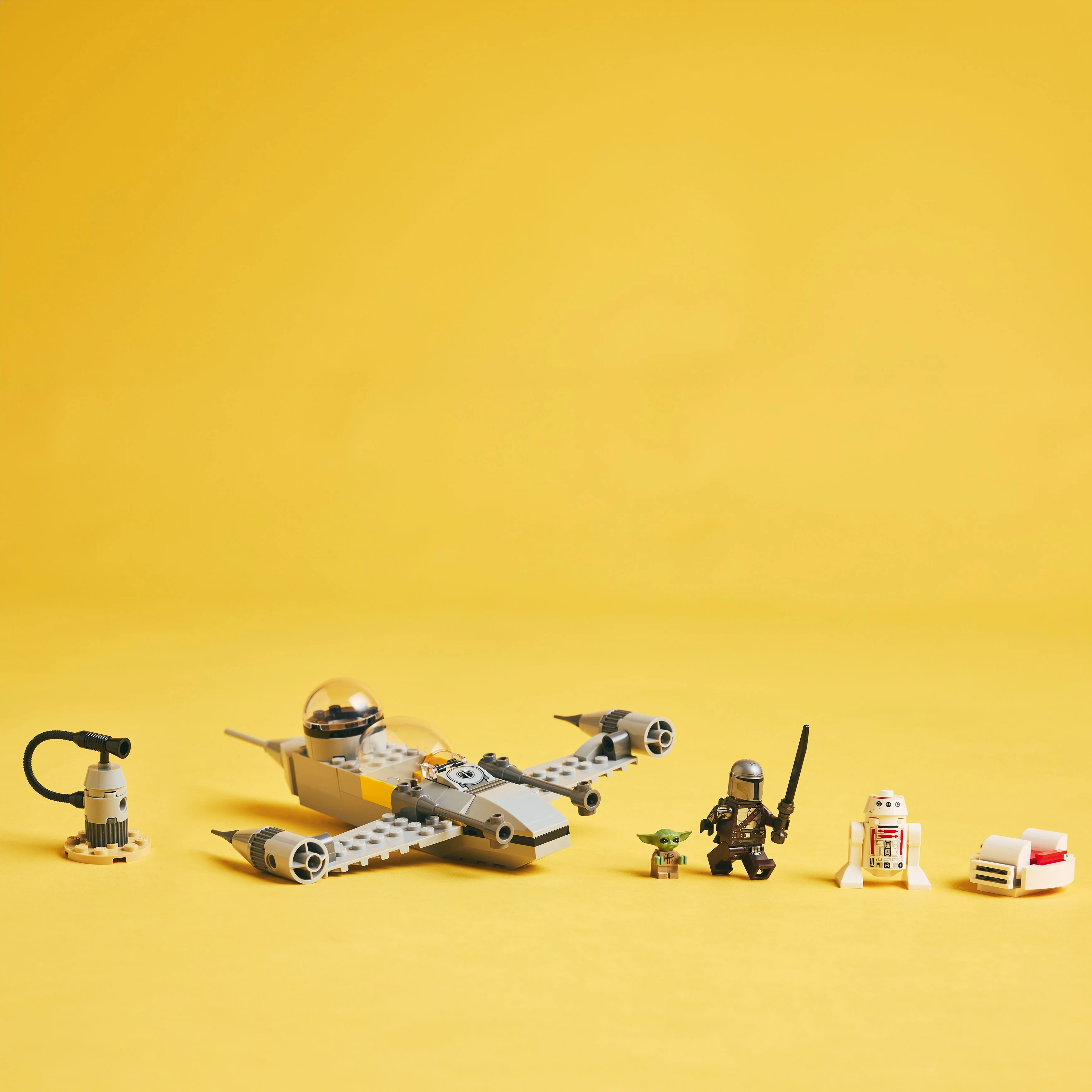 LEGO® Star Wars™ Mando and Grogu’s N-1 Starfighter™