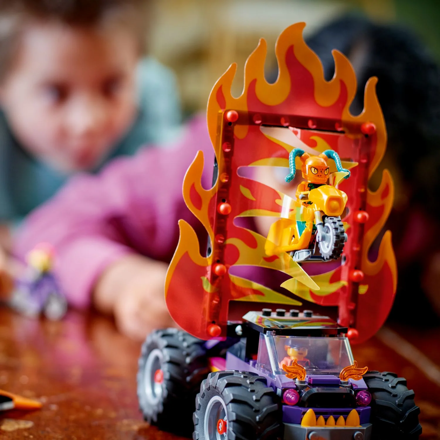 LEGO® City Double Loop Stunt Arena