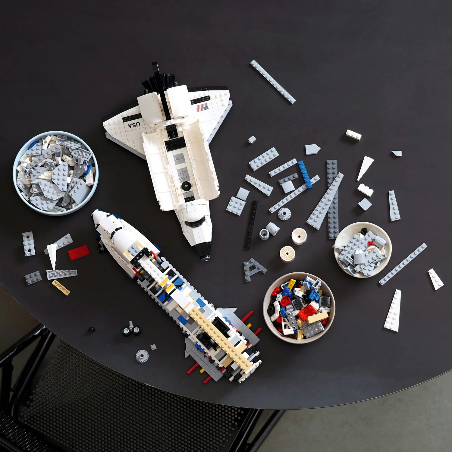 LEGO® ICONS™ Shuttle Carrier Aircraft