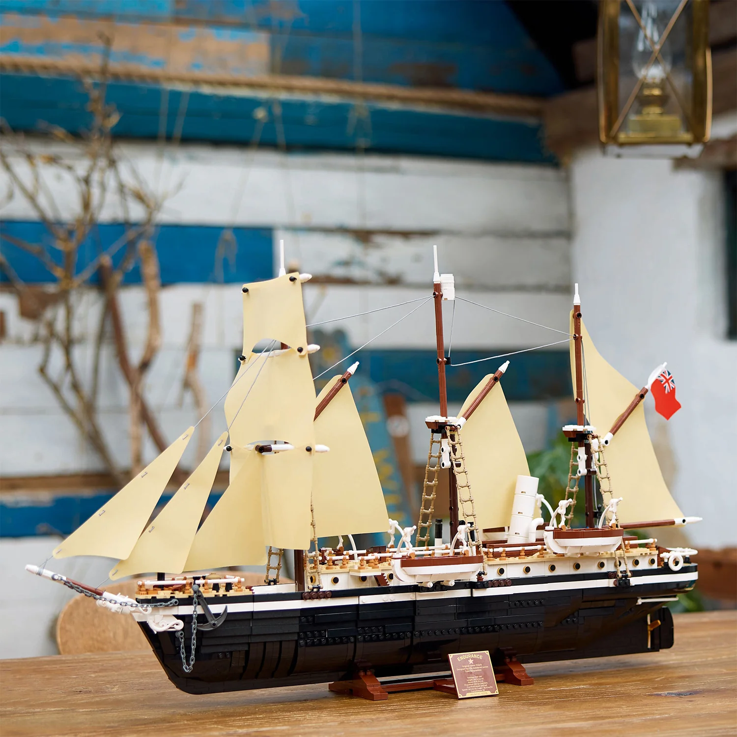 LEGO® ICONS™ The Endurance