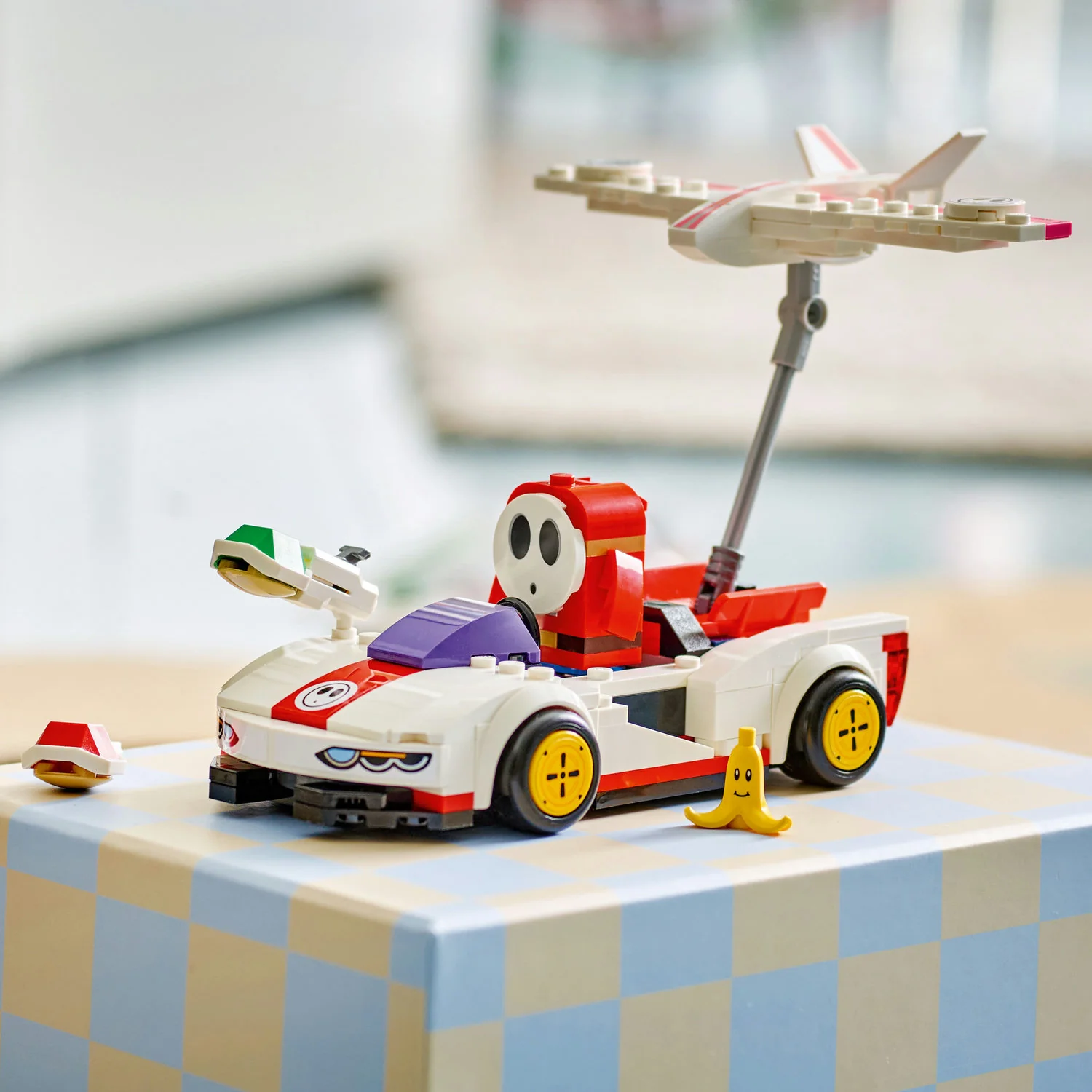 LEGO® Super Mario™: Mario Kart™ – Shy Guy & P-Wing