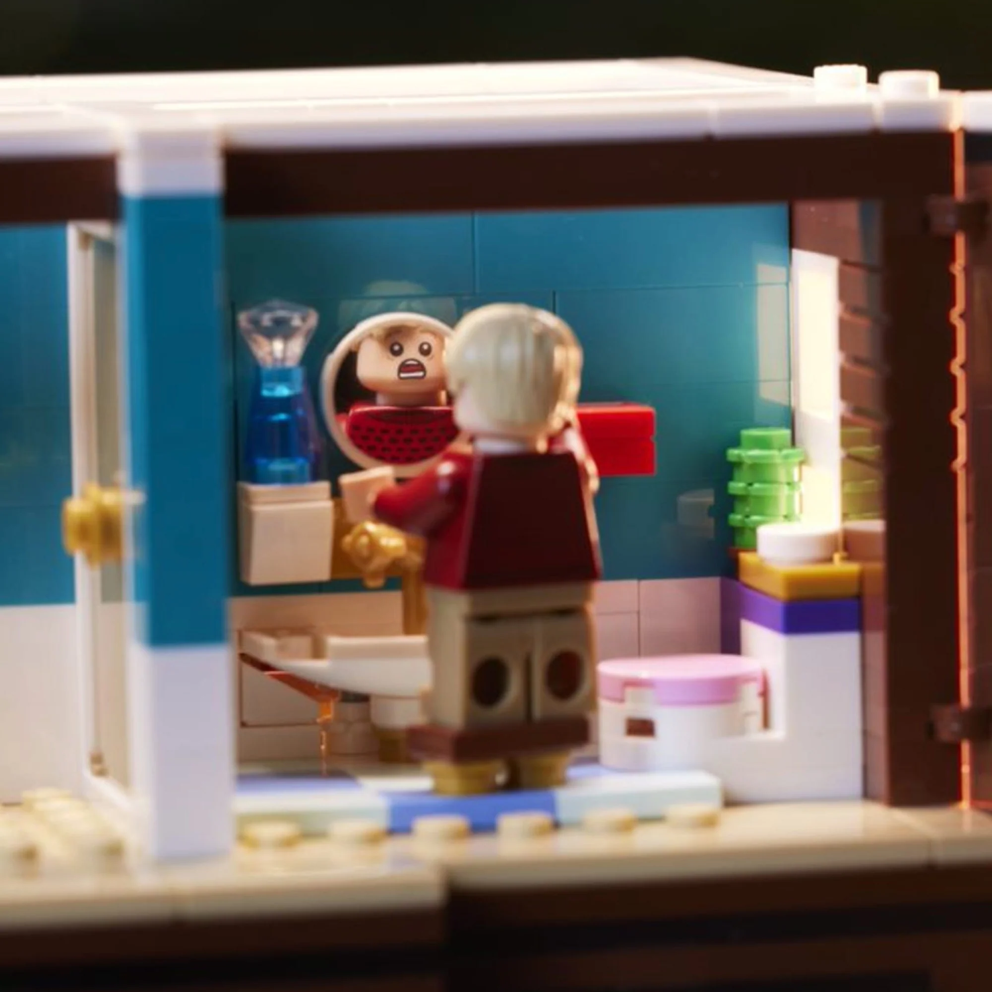 LEGO® Ideas Home Alone